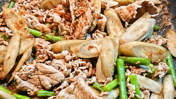 豚しゃぶとごぼうの土佐煮