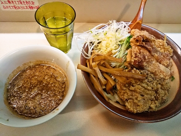 ツケメンノチキン