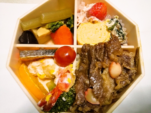 花小箱弁当