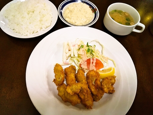 牡蠣フライ定食