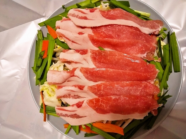 豚と野菜のレンチン蒸し