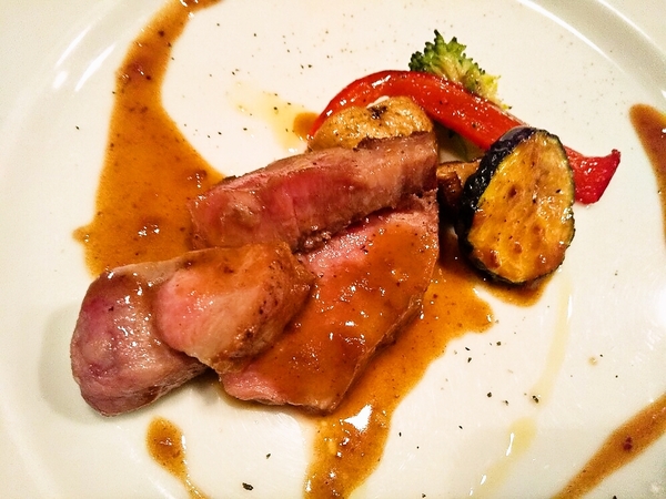 メインの肉