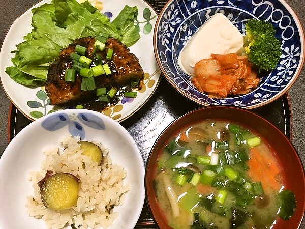 照り焼きハンバーグの晩ごはん