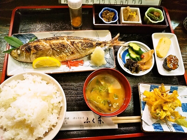 焼き魚定食（鰺）