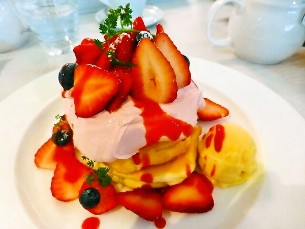 ストロベリードームのパンケーキ