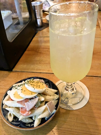 マカロニサラダ&生しぼりサワー
