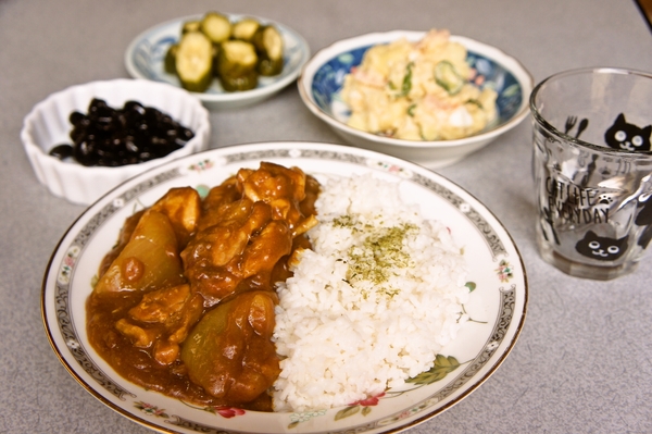 晩ごはんにカレーライス