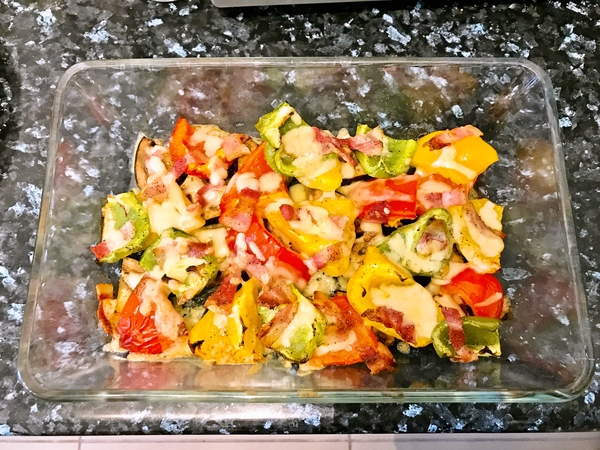 野菜のチーズベーコン焼き