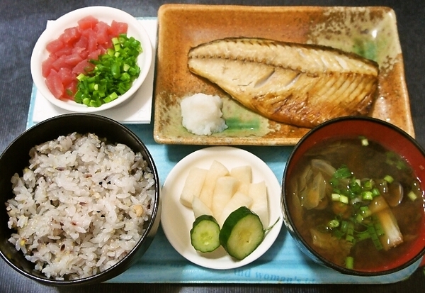 朝食