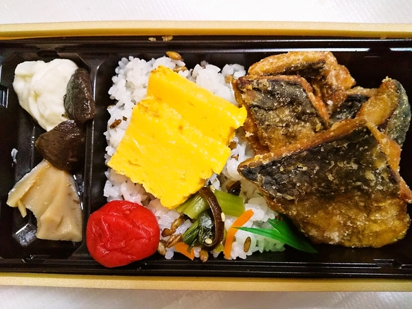 鯖竜田揚げ弁当