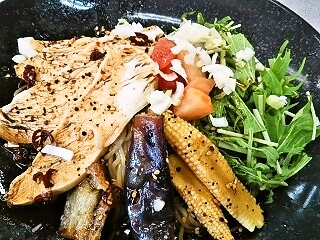 餃子の王将６月限定よだれ鶏冷麺