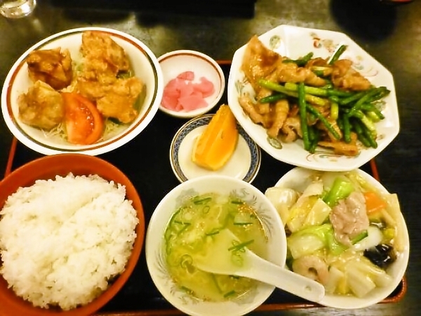 おかずいっぱいの中華定食