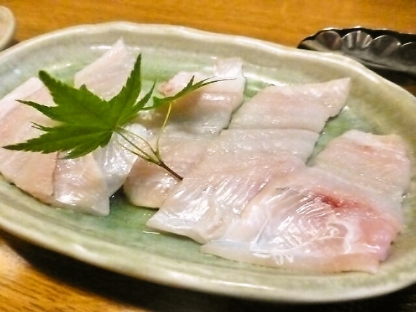 七輪で焼く前の梅雨アナゴ