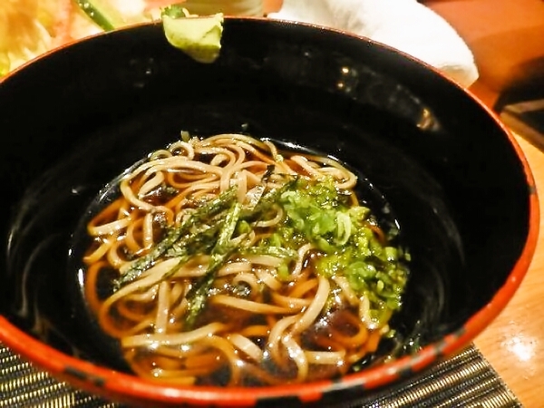 ドバイで頂いた蕎麦