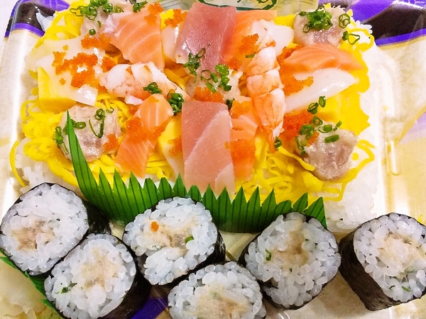 海鮮ちらし海苔巻きセット