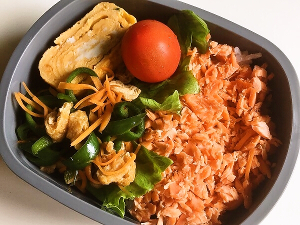 鮭そぼろ弁当