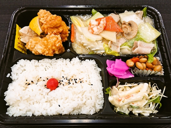 中華サン＠福知山駅南口側の八宝菜弁当（５５０円）