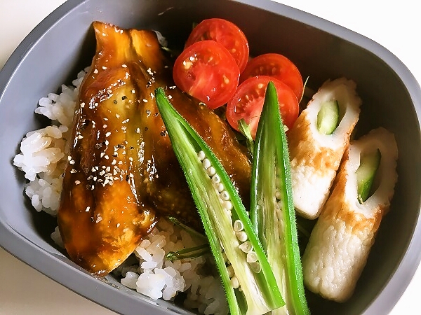 茄子の照り焼き丼弁当