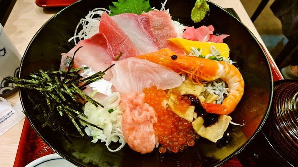 おいしい海鮮丼