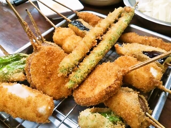 揚げたての串かつ
