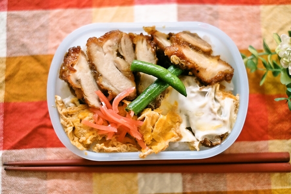 鶏唐揚げ丼
