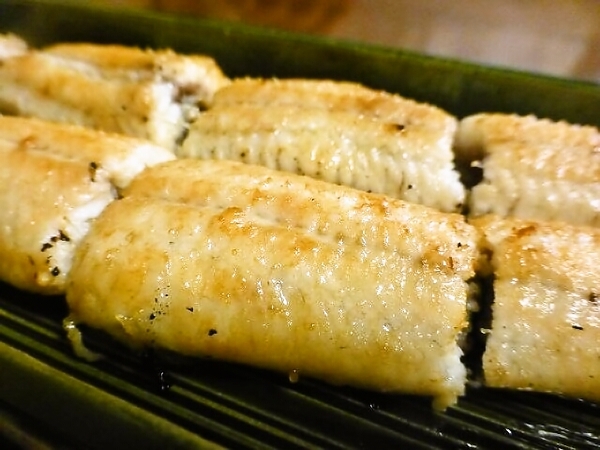 うなぎの白焼き　生姜醤油で頂きます♪
