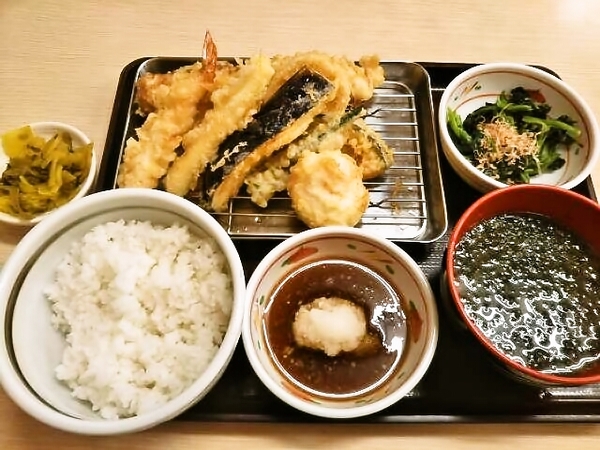 グランドスラム天ぷら定食