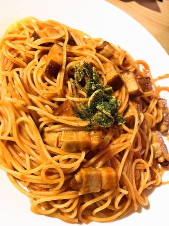 トマトとにんにくのスパゲッティ