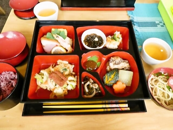 沖縄でのお弁当