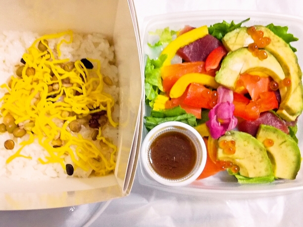 海鮮サラダ丼