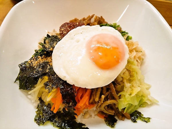 具沢山のピビンパ