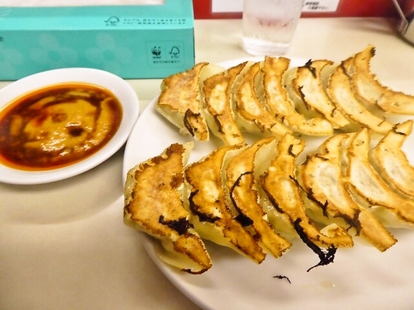 神戸元町「赤萬」の餃子