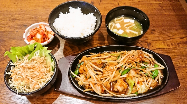 ホルモン亀山＠京都・亀岡のホルモン焼き定食