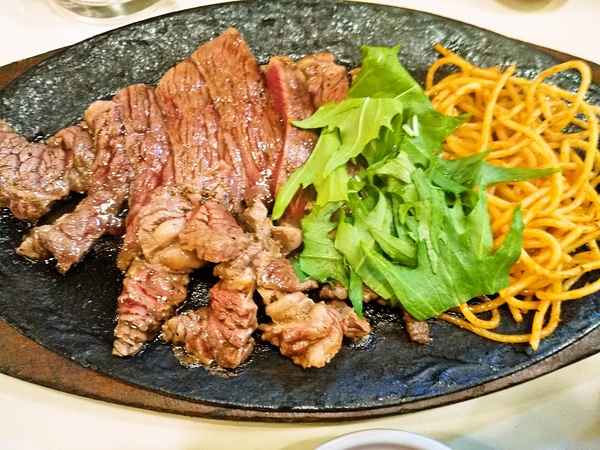 単品700円のステーキ