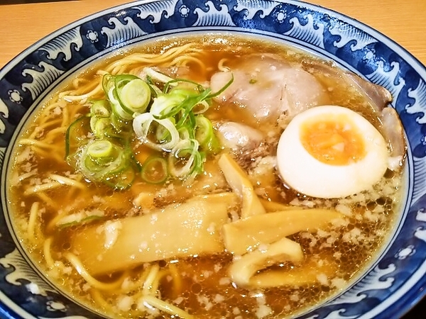 極旨醤油ら～めん一刻魁堂　「一刻ら～めん」