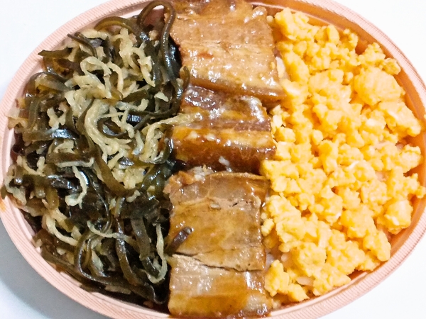 沖縄の椛弁当
