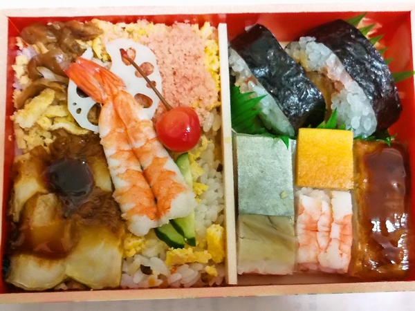 ちらしと押し寿司セット