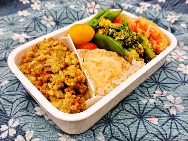 今日の愛妻弁当♪200311