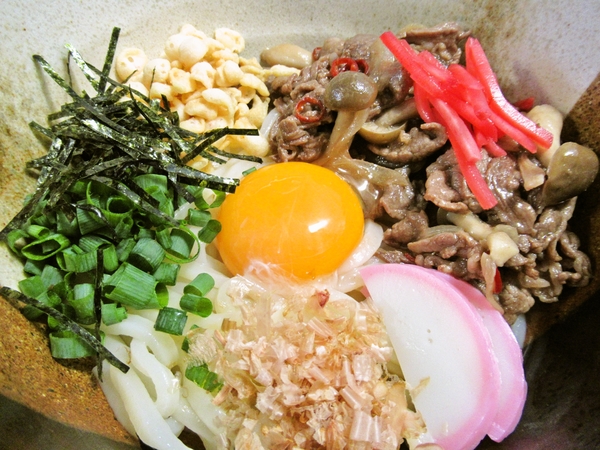 牛すき煮釜玉うどん