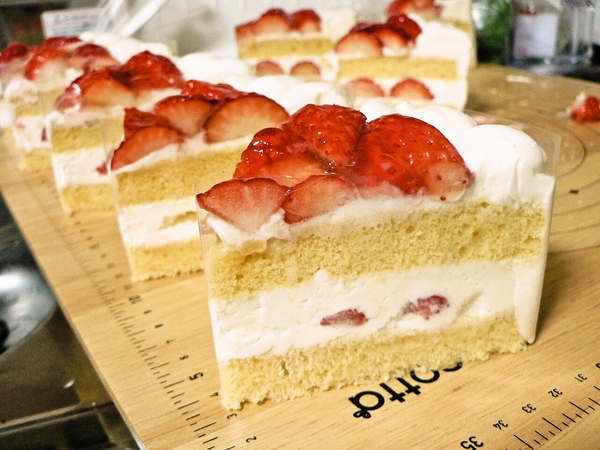 完熟いちごのショートケーキ