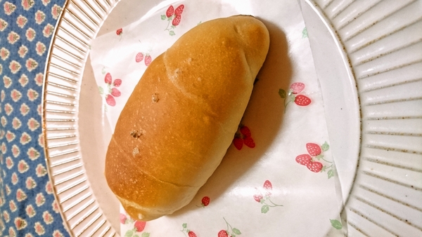 白神こだま酵母で塩バターロール