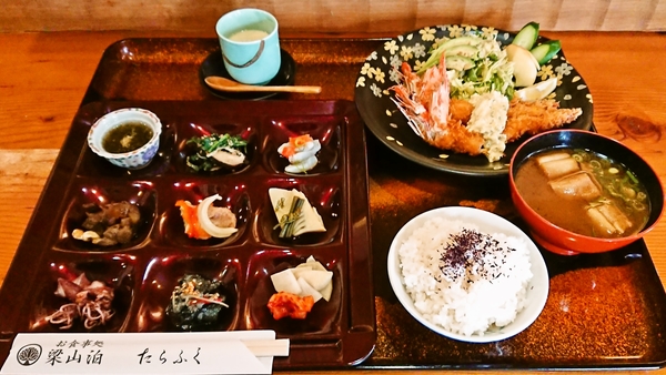 梁山泊たらふく＠京都・福知山のエビフライ定食