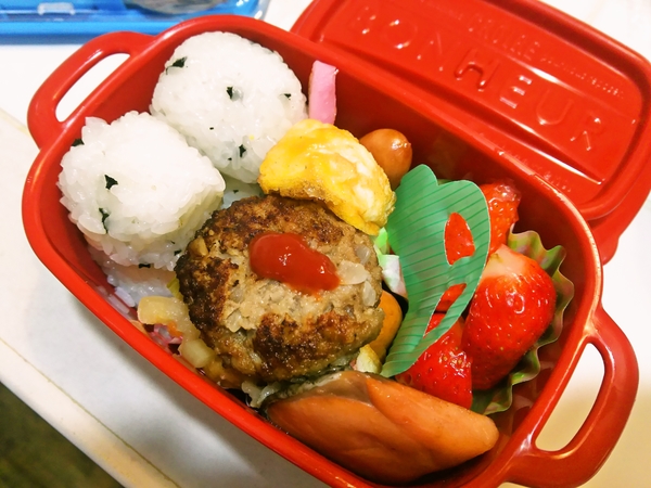 孫のためにおじいちゃんが作りました