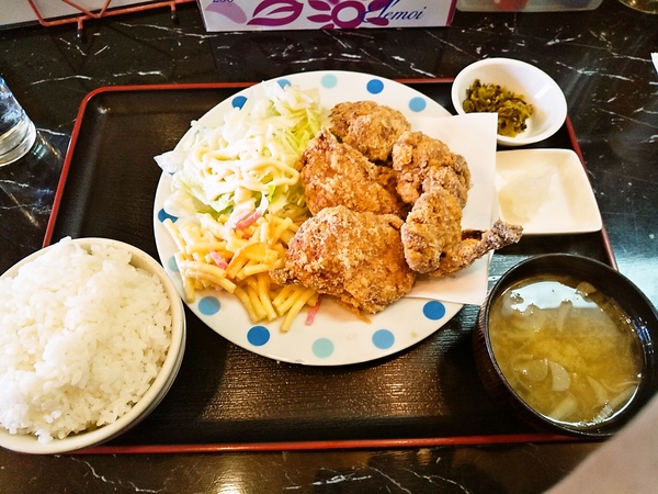 デカ腿唐揚げ定食♪