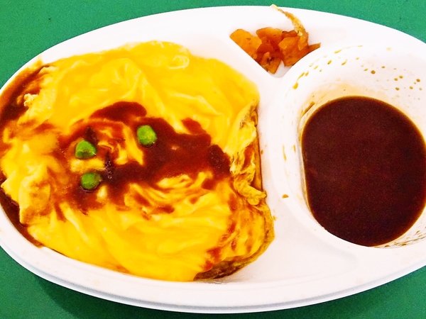 後掛けデミソースのふわふわオムライス♪