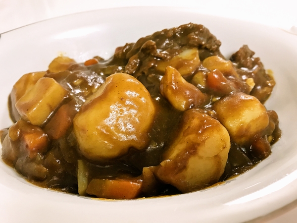 じゃがいもたっぷりカレー最高❗