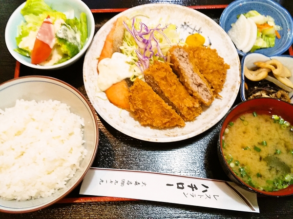 洋食店の日替わりランチ