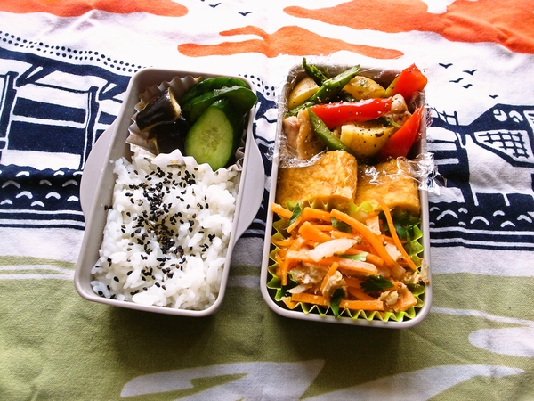 鶏肉とじゃがいも、アスパラのてり焼き弁当