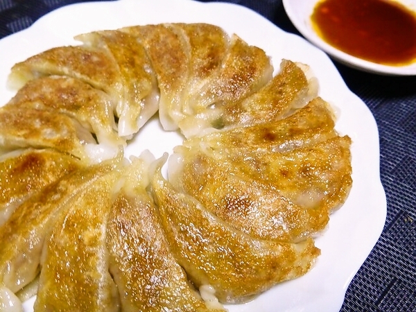 豊橋夏目屋の和風あん餃子