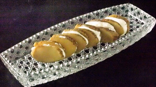 いと家のいぶりがっこチーズ